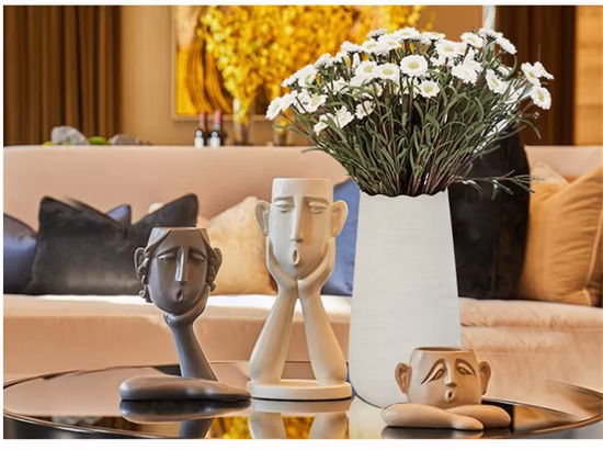 China-Hersteller, tolle Geschenkidee, Schreibtisch-Kunstharz-Kopfornament für Werbezwecke
